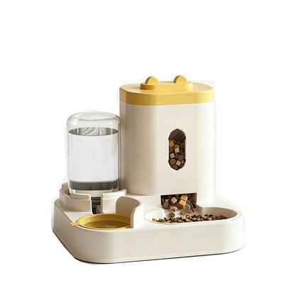 Feeding Device with Water Dispenser and Food Storage